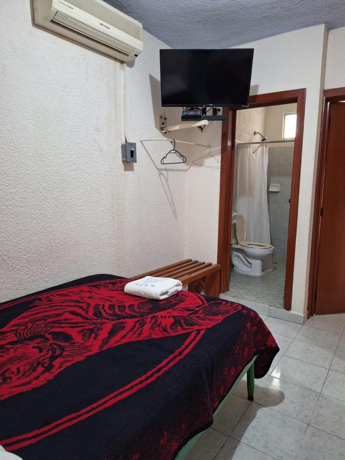 Hotel Carmelitas 42 วิลลาเฮอโมซา ภายนอก รูปภาพ